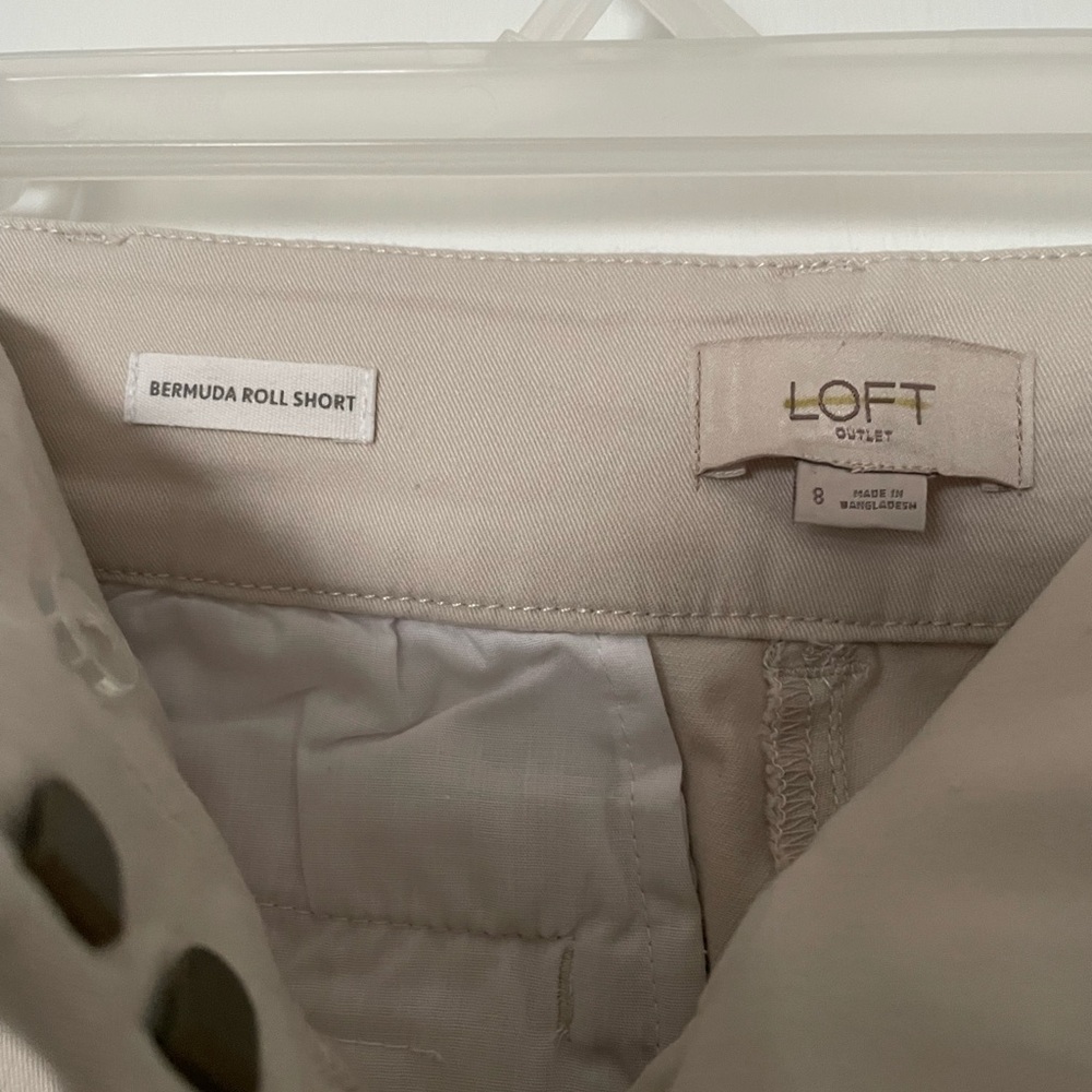 LOFT Women's Cream Bermuda Shorts - Picture 3 of 4